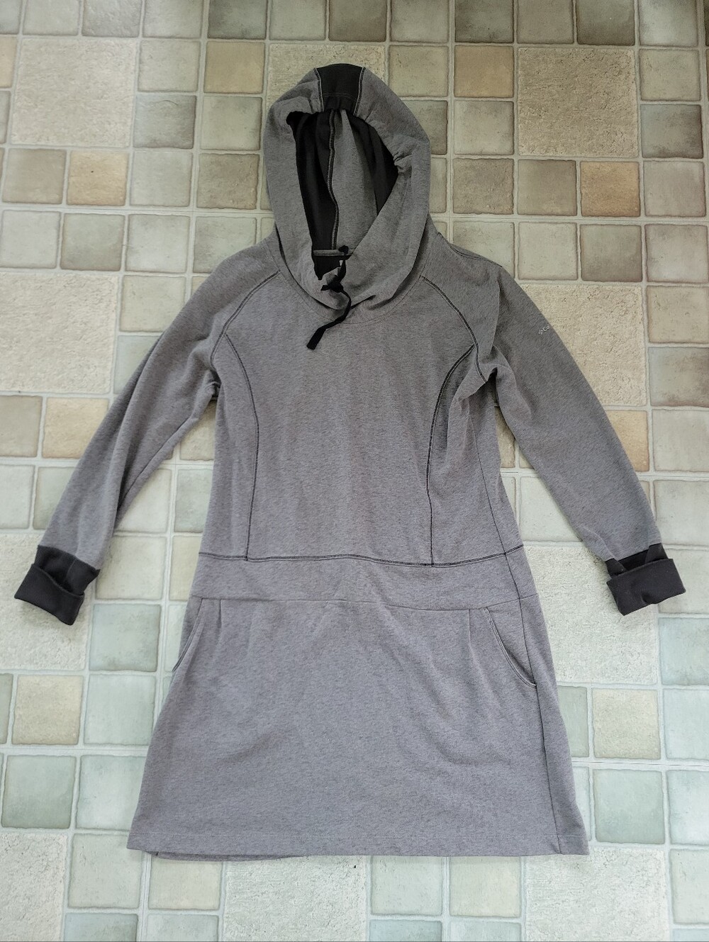 Columbia Omni-Wick Womens Gray Athletic Dress Hooded Pockets Size L